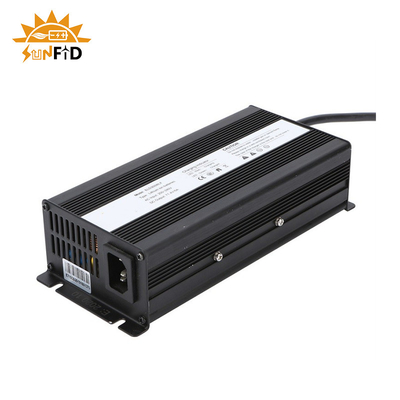 गोल्फ कार्ट हाइब्रिड कार के लिए 24V Lifepo4 लिथियम बैटरी चार्जर 12V 36V 48V 60V 72V ली आयन लीड एसिड